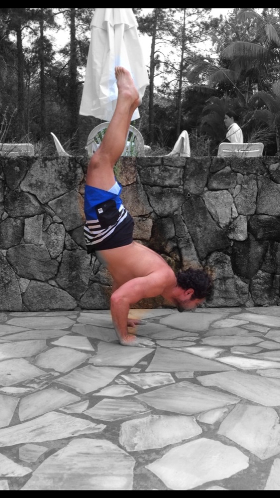 Apoio de antebraço, Postura de Yoga que trabalha força e equilíbrio